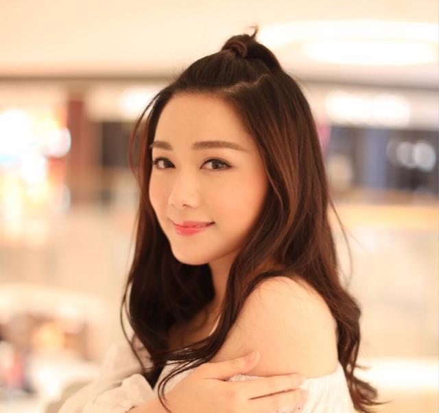 汤镇业现任女友，马国明宣布和汤镇宗女儿订婚