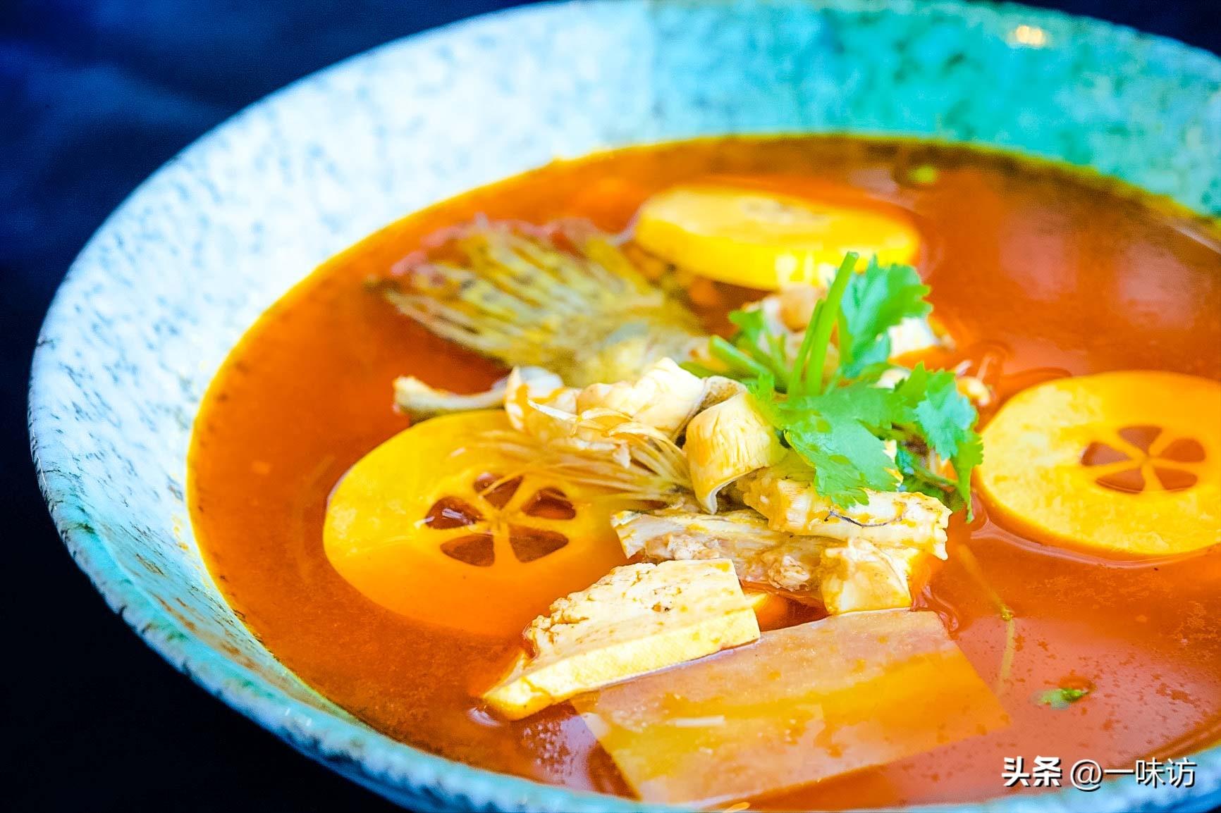 比酸菜鱼还酸爽的"酸木瓜煮鱼",星级大厨这样做鱼酸爽可口