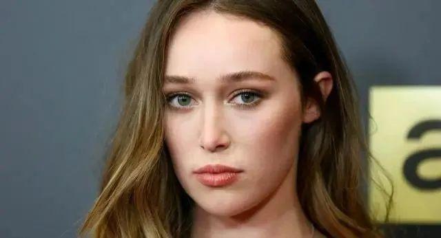 行尸之惧和行尸走肉的关系，行尸走肉和行尸之惧为什么有交集（一如既往好看的僵尸末日美剧）