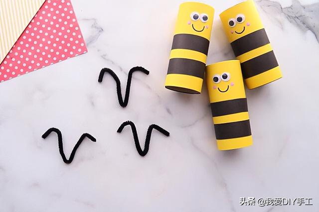 怎么做手工作品，小学生手工作品怎么做（用卫生纸卷纸筒制作的小蜜蜂）