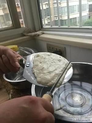 和朋友去吃山西特色剔尖面，一个可以用筷子做出的一碗面