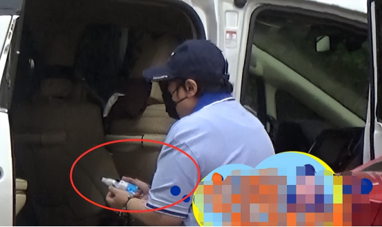 韩红是男还是女，韩红是女的还是男的（51岁韩红与男司机去超市购物）