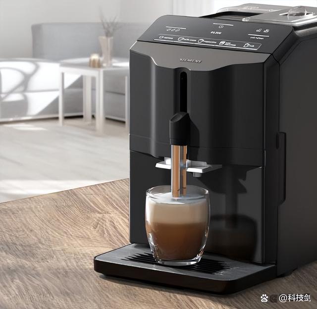咖啡机的种类有哪些，什么类型的咖啡机比较好（盘点三款值得选择的意式全自动咖啡机）