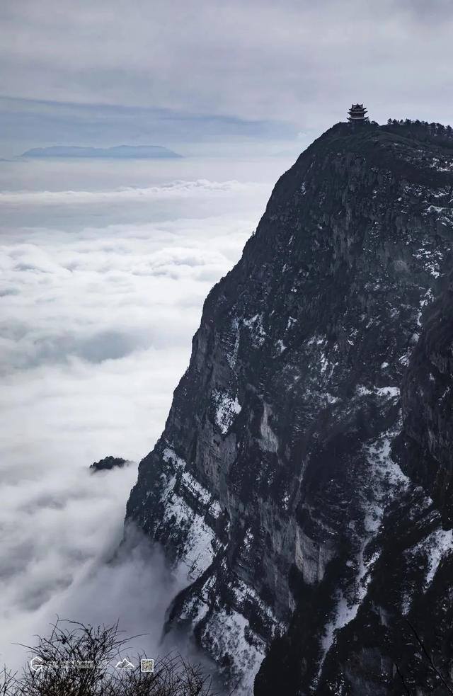 关于峨眉山的诗句，千年唐诗，还原峨眉山最美风景