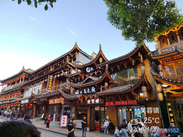 芙蓉镇门票多少钱，芙蓉古镇门票免费时间（自驾游湘西芙蓉镇）