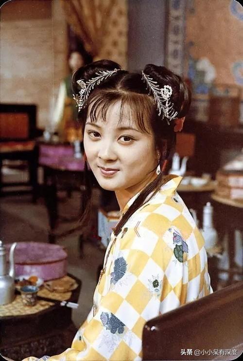 尤三姐扮演者，尤三姐扮演者 新版（但依旧可以看出当年惜春的影子）