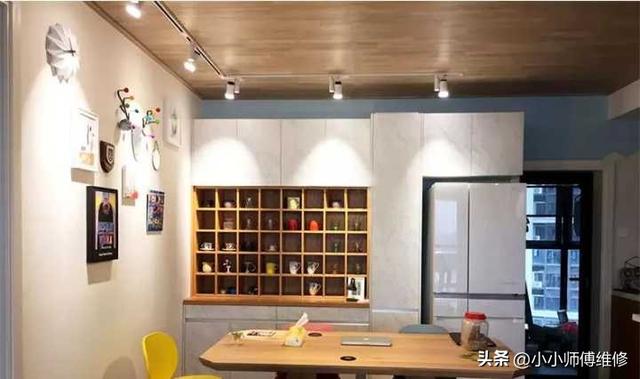 小卧室灯具怎么选，小卧室灯具怎么选购（卧室灯怎么选不会闪瞎眼）