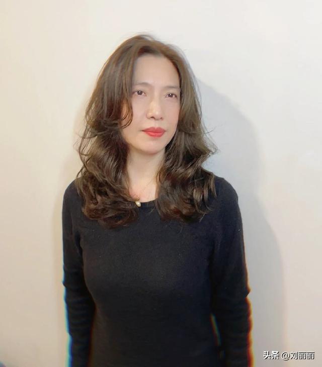 怎么做出适合自己的发型，怎么弄个适合自己的发型（想换发型怎么做）