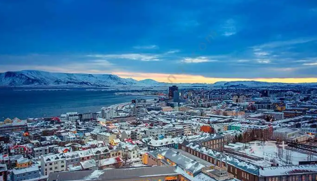 苏联解体成几个国家，前苏联解体后分成了哪几个国家（苏联解体后的15个国家）