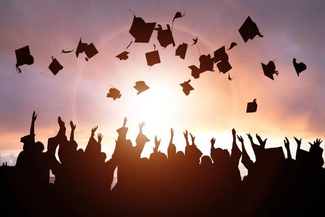 大学可以提前毕业吗，中国大学可以提前毕业吗（公立高校批量引进“发水”博士）