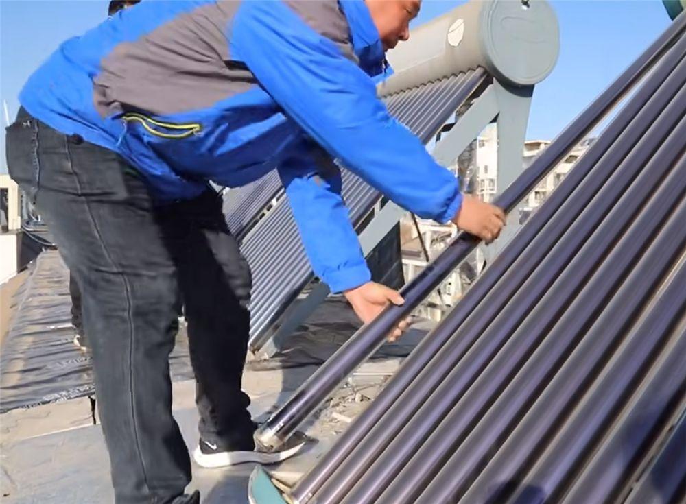 太阳能热水器怎么清洗里面的水垢，太阳能热水器除垢方法