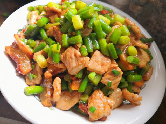 炒蒜苔的家常做法，蒜苔凉拌怎么做好吃（教你最好吃的3种做法）