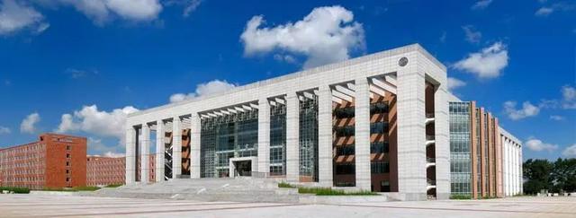 提前批和普通批有什么区别，大专提前批和普通批有什么区别（哪类考生适合报考）