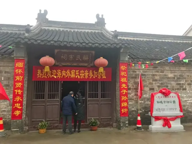 农村搬迁每人补偿100万，2021合村并镇试点（河南老人拒绝100亿拆迁费）