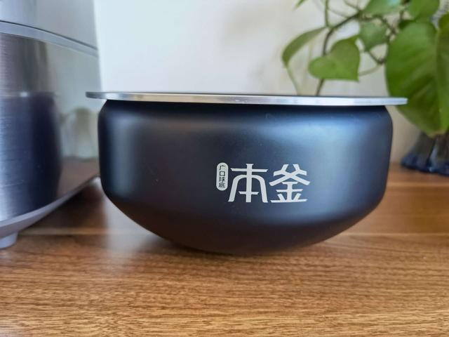 苏泊尔电饭煲做蛋糕，苏泊尔电饭煲做蛋糕步骤介绍（满足你做饭的所有想象）