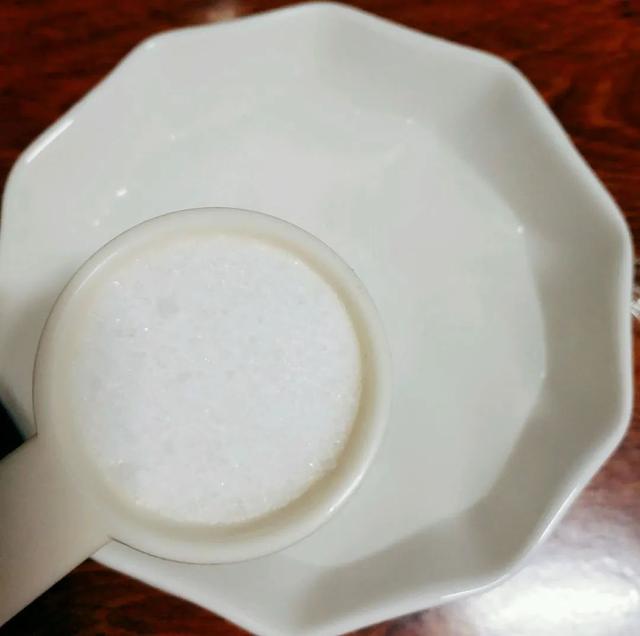 黄豆要泡多久才能做豆浆，黄豆浆的做法和配方（今晚泡豆明天就能吃上）