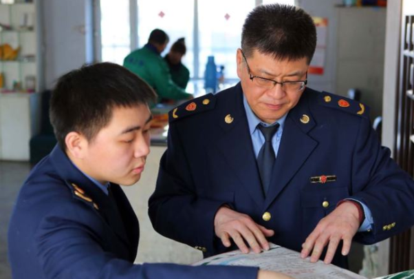 专科考公务员可以考什么职位，专科考公务员需要什么条件（2022乡镇公务员招录）