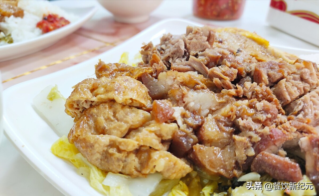 隆江是哪个省的城市，隆江正宗猪脚饭属于哪里（广东遍地开花的隆江猪脚饭）