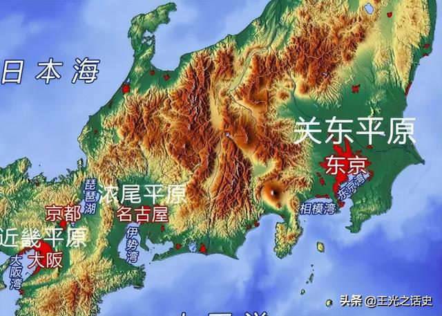 日本天皇的权力到底有多大，日本天皇的权力大吗（为什么日本天皇却能做到万世一系）