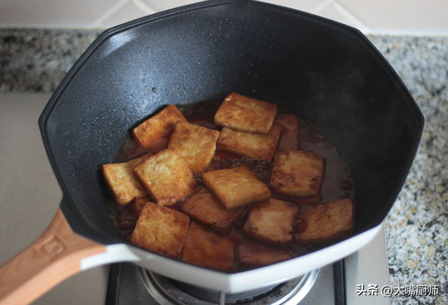 十大强碱性食物排名表，十大强碱性食物排名表 知乎（4种碱性食物要多吃）