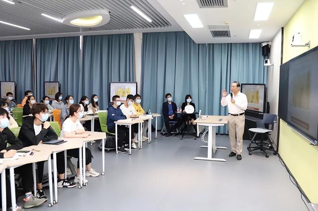 钟南山院士简介，钟南山是谁（中央指示：立刻请钟南山到北京）