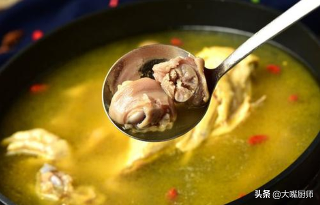 怎样煲鸡汤 煲鸡汤方法，怎样煲鸡汤（不管用什么鸡都别焯水）