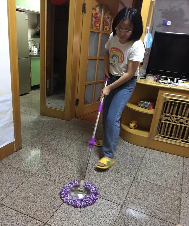 帮父母做家务的感受，帮父母做家务的作文600字中学生作文（青岛42中学生劳动实践学习分享）