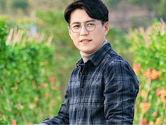 靳东个人资料和身高，结了婚就要对妻子负责到底