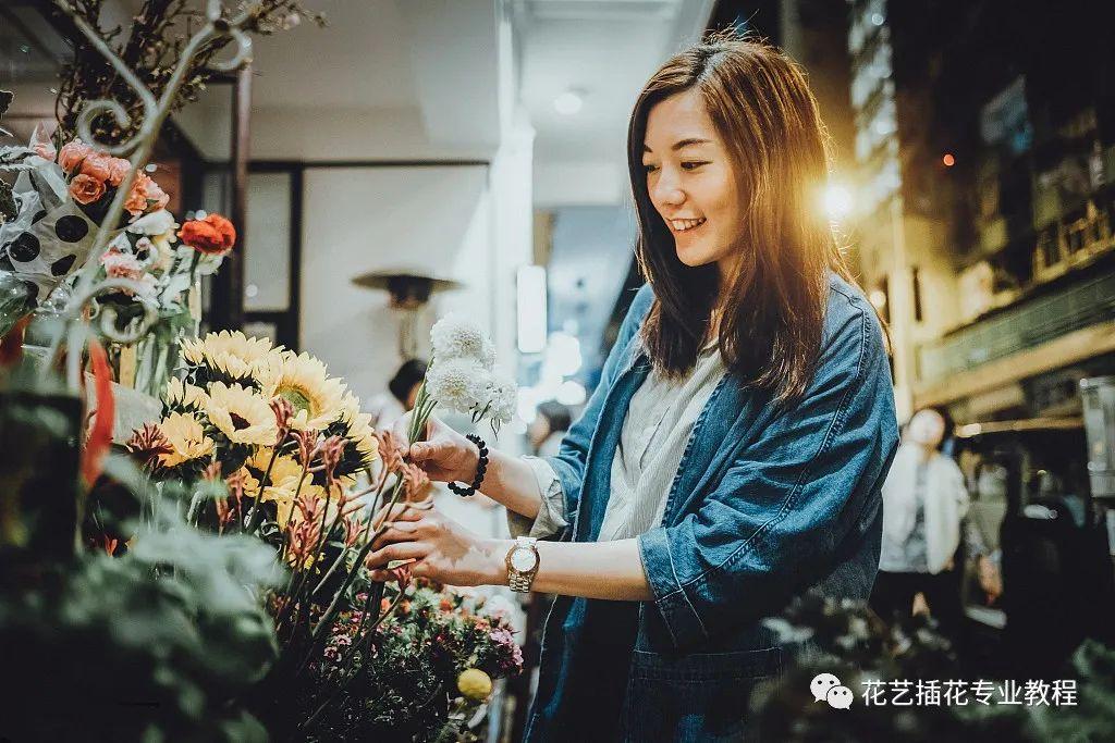 如何开花店(哪里有学插花的想开花店)