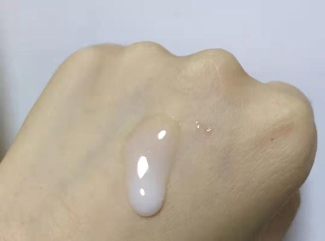 美白产品哪种好，十大适合夏天用的美白身体乳推荐（这5款见效更快、作用更温和）