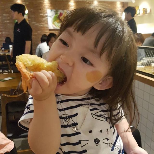 萌小孩搞怪头像微信，萌小孩搞怪头像（萌娃可爱搞笑怪诞头像合集）