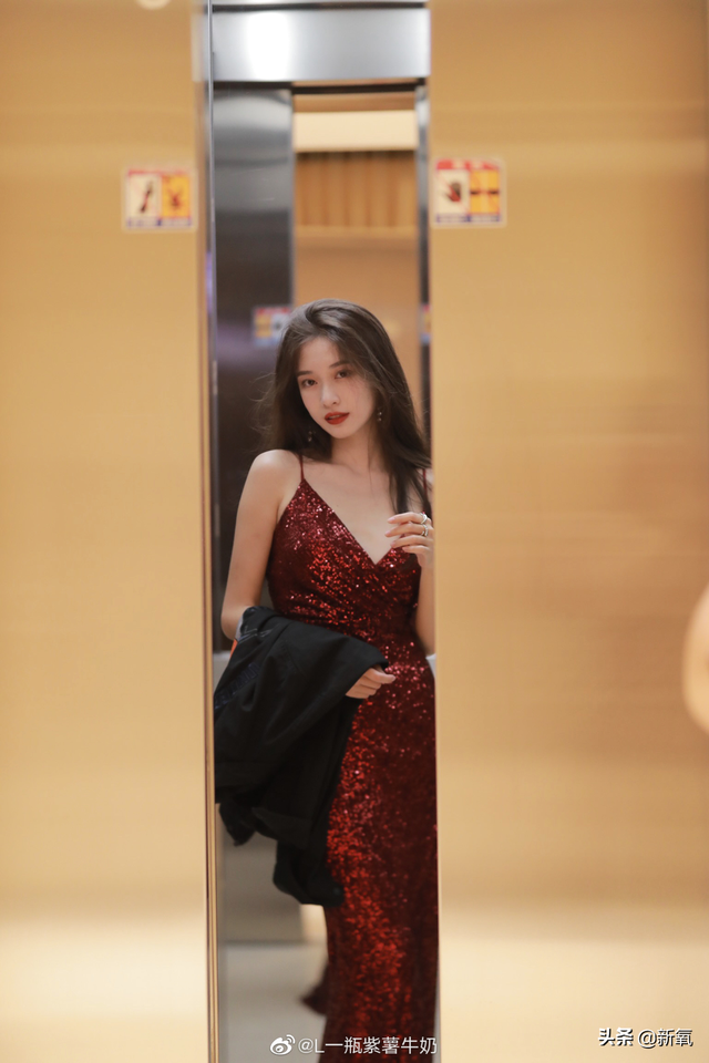 个性妩媚头像女，一点小性感 一点小妩媚微信（随便一张都是会被美少女们拿来做头像的程度）