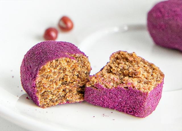 女人喝坚果藕粉的好处，坚果藕粉的功效与作用（建议女人：生活不要太节俭）