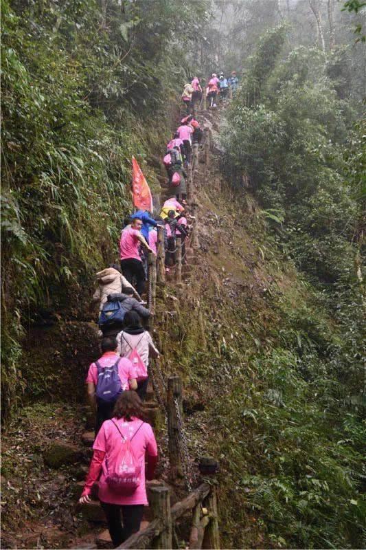 五彩米花糖做法图解，手工制作米花糖图片（5.20 凿进“天梯”里的爱）