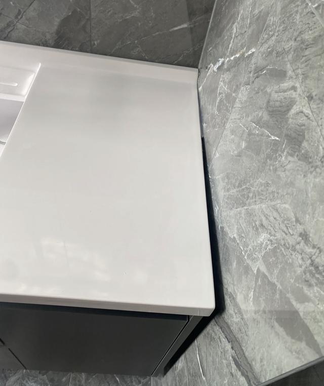 抽屉卡住了拉不出来怎么办，抽屉卡住打不开怎么办（忽略装修中的尺寸有多尴尬）