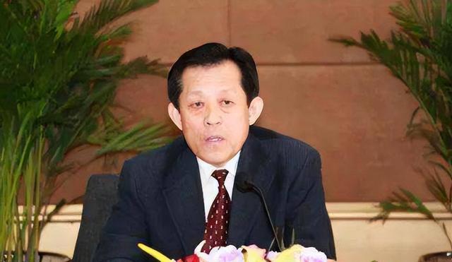 曲婉婷母亲案哪一年，贪官母亲急用钱减刑