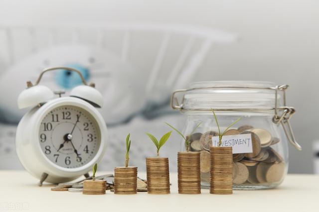 两千万存银行一年利息多少钱，两千万存银行一年利息多少钱六百万利息（有两千万存款是什么水平）