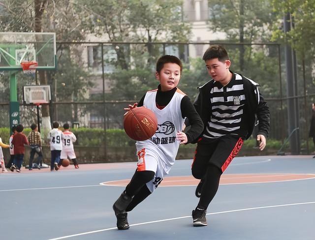 儿童二岁的身高是多少，二岁小孩正常身高是多少（分享儿童身高参照表）