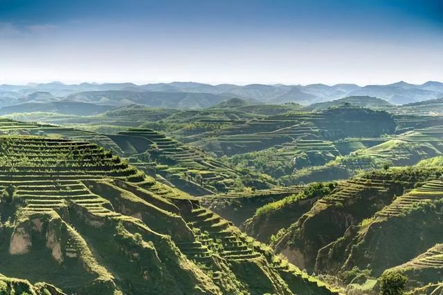 黄土高原的位置和范围，黄土高原地处什么地带（陕甘宁为何会守着黄河“喊渴”）