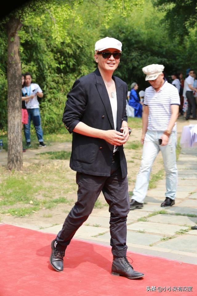 尤三姐扮演者，尤三姐扮演者 新版（但依旧可以看出当年惜春的影子）