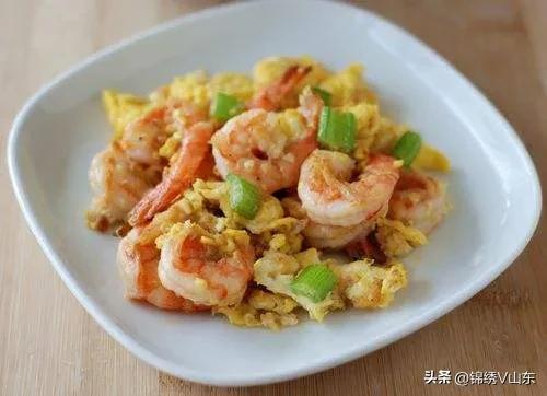 螃蟹要怎么炒才好吃，螃蟹要怎么炒才好吃视频,胖妹做比手还大的螃蟹视频（精致美味的10道家常小炒）