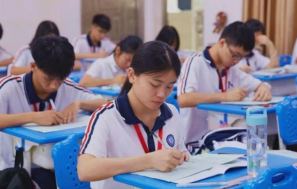 那个学校的校服最好看（深圳校服拔得头筹）