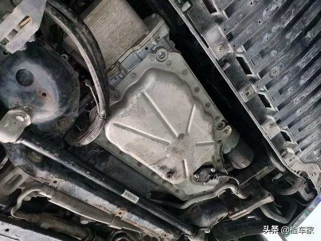 奥迪w12价格，奥迪a8w12全新2022顶配多少钱（40万成交一台6.3L）