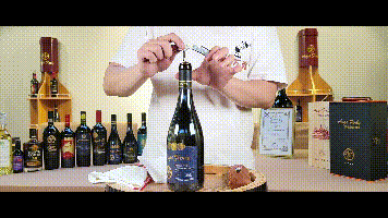 制作葡萄酒的方法步骤，怎样制作葡萄酒的方法（如何优雅的给葡萄酒开瓶图文详解）