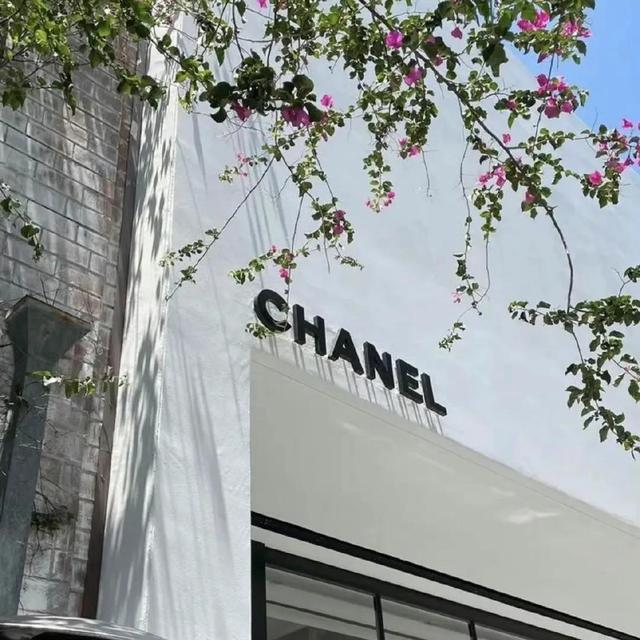 朋友圈背景图片，朋友圈背景图（朋友圈背景图无水印）