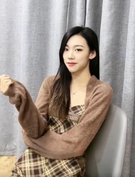 江亚宁(陈雅熙 童年)