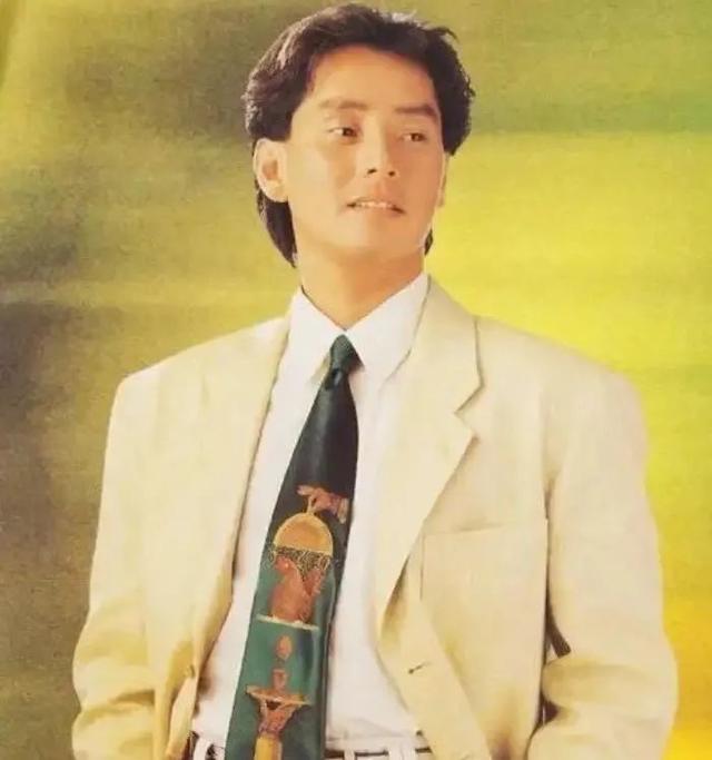 经典粤语歌曲老歌，50首经典粤语歌曲（十首80年代经典粤语金曲）