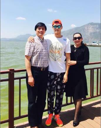 妈宝男的意思，妈宝男是啥（妈宝男的意思及特征）