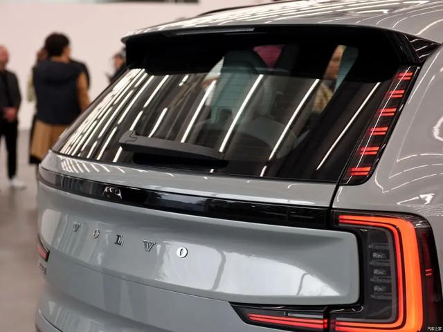 volvo是什么牌子的车，volvo是什么档次的车（沃尔沃的新旗舰SUV）