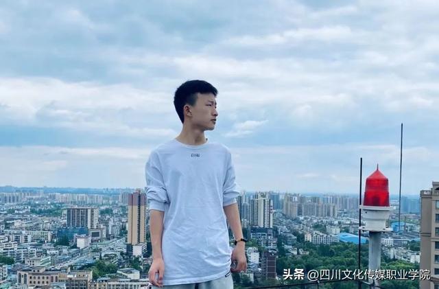 快乐星球第三部的简介，快乐星球第三部片尾（在文传什么是快乐星球）